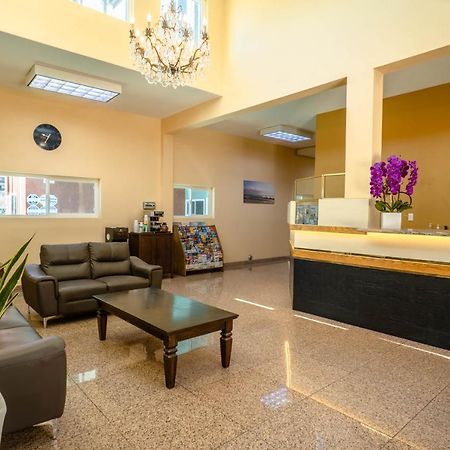 Maywood Inn Ngoại thất bức ảnh