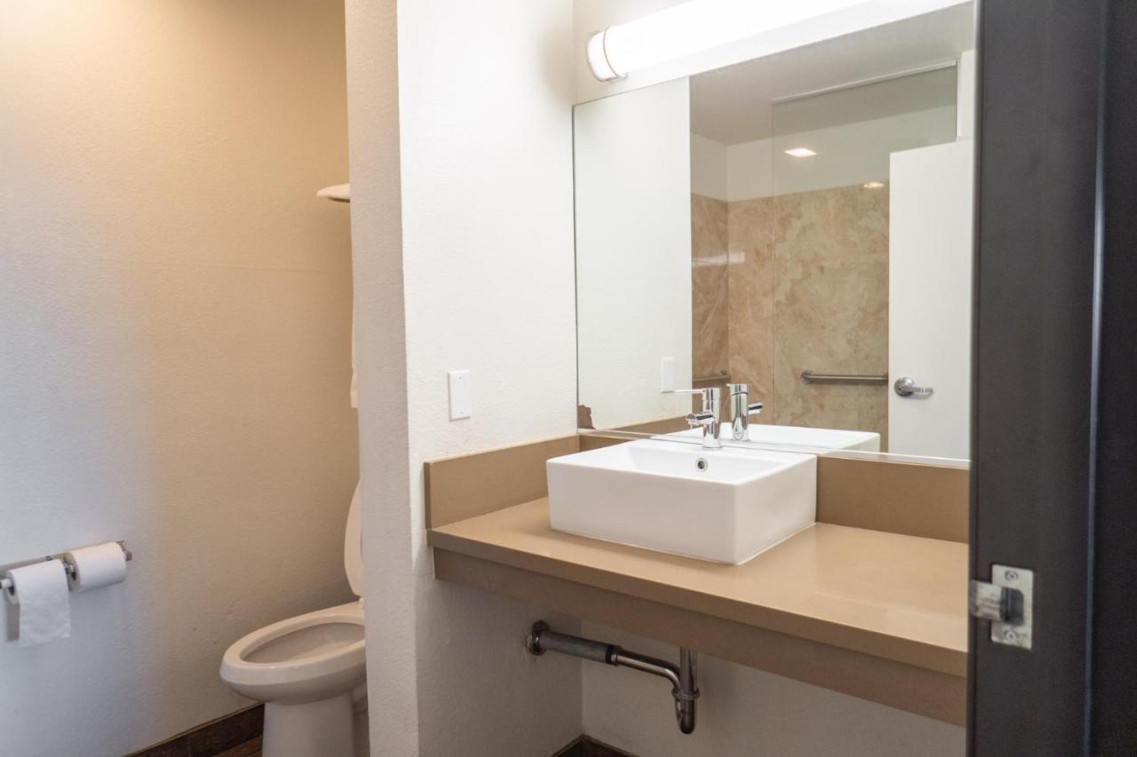 Maywood Inn Ngoại thất bức ảnh