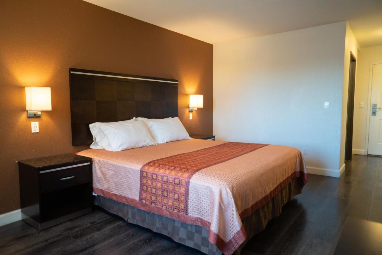 Maywood Inn Ngoại thất bức ảnh